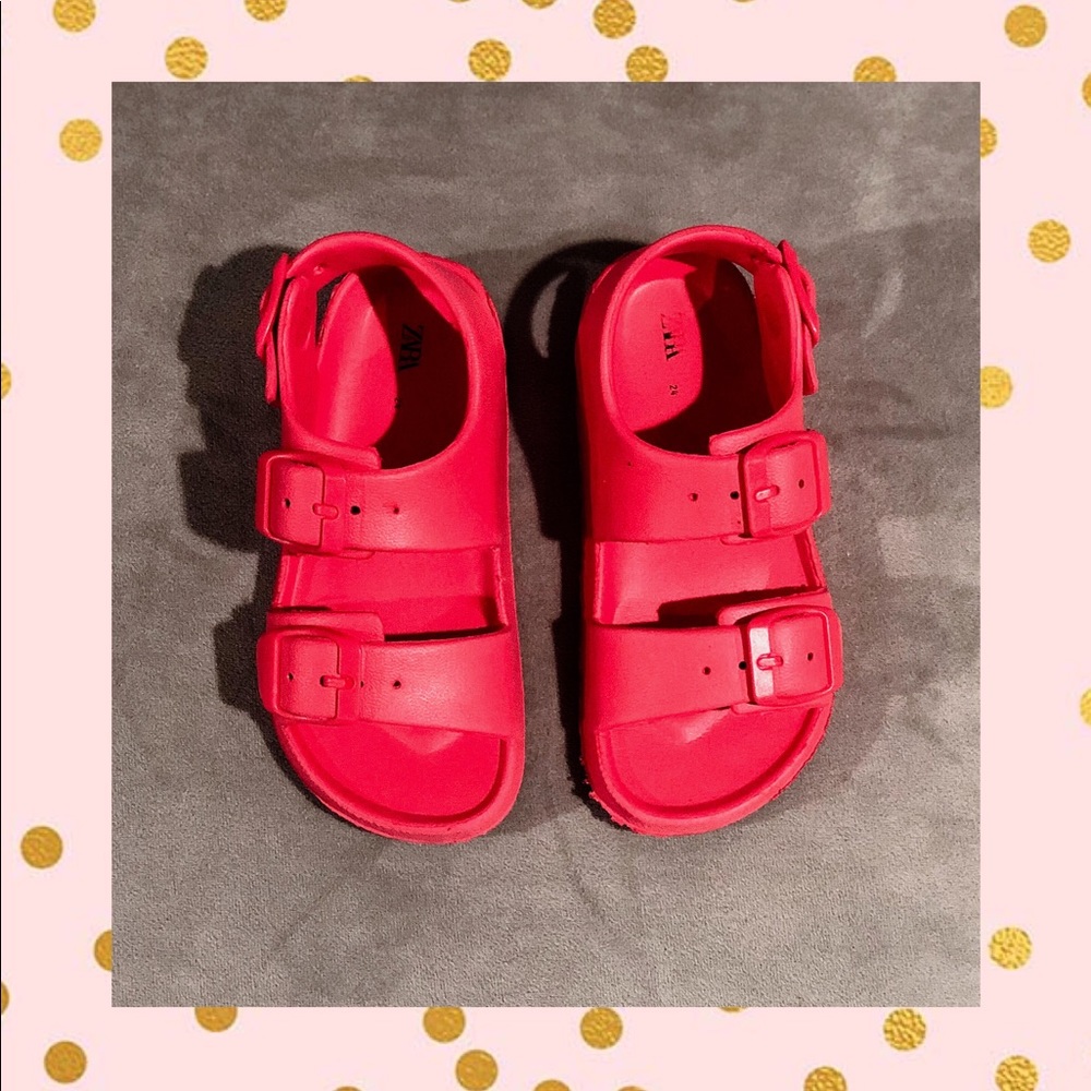 SOLD - Monochrome Buckled Sandal